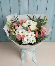Букет цветов из:  Розы, Лизиантусы и Хризантемы в Пшизове