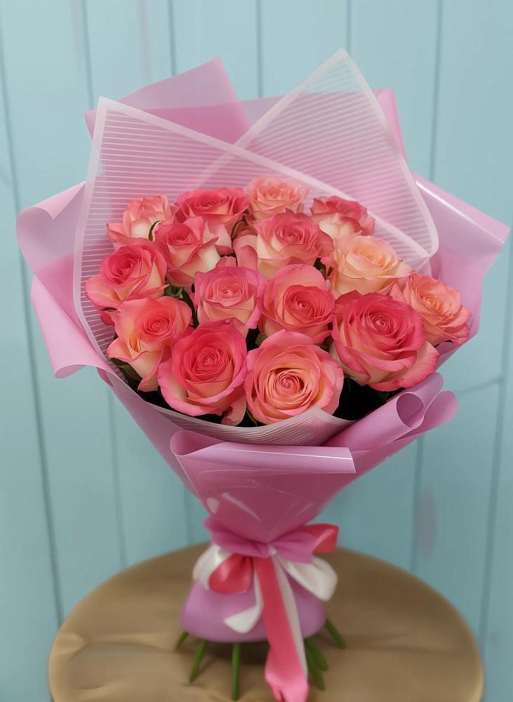 Букет 15 Розовых роз Равель в Пшизове