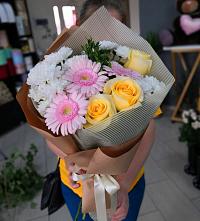Букет цветов из:  Герберы, Розы и Хризантемы в Пшизове