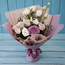 Букет цветов из:  Розы и Лизиантусы в Пшизове