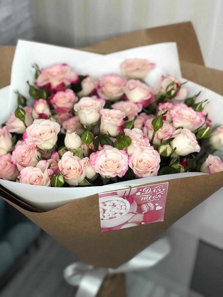 Букет цветов из: Розы в Пшизове