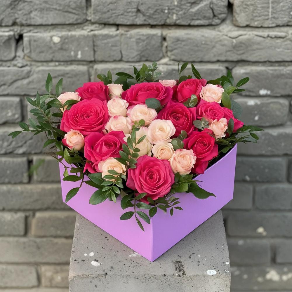 Цветочная композиция из Розы в коробке в Пшизове