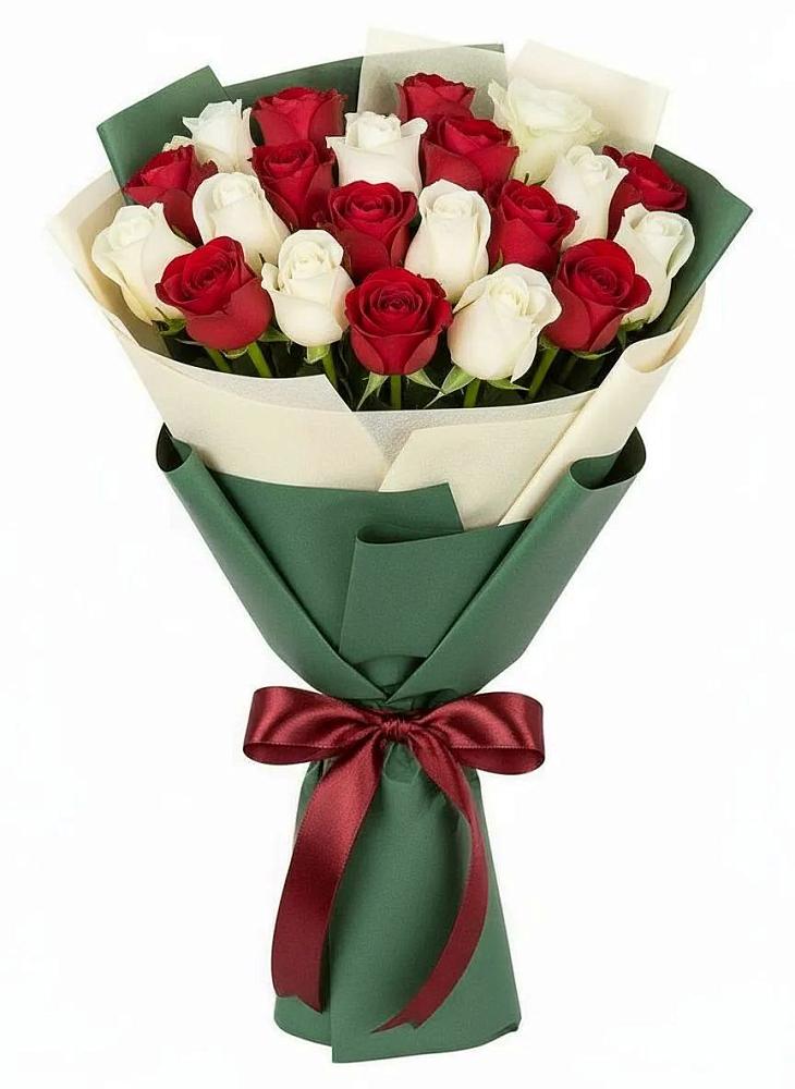 Букет Микс из красных и белых роз в Пшизове