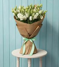 Букет цветов из:  Лизиантусы в Пшизове