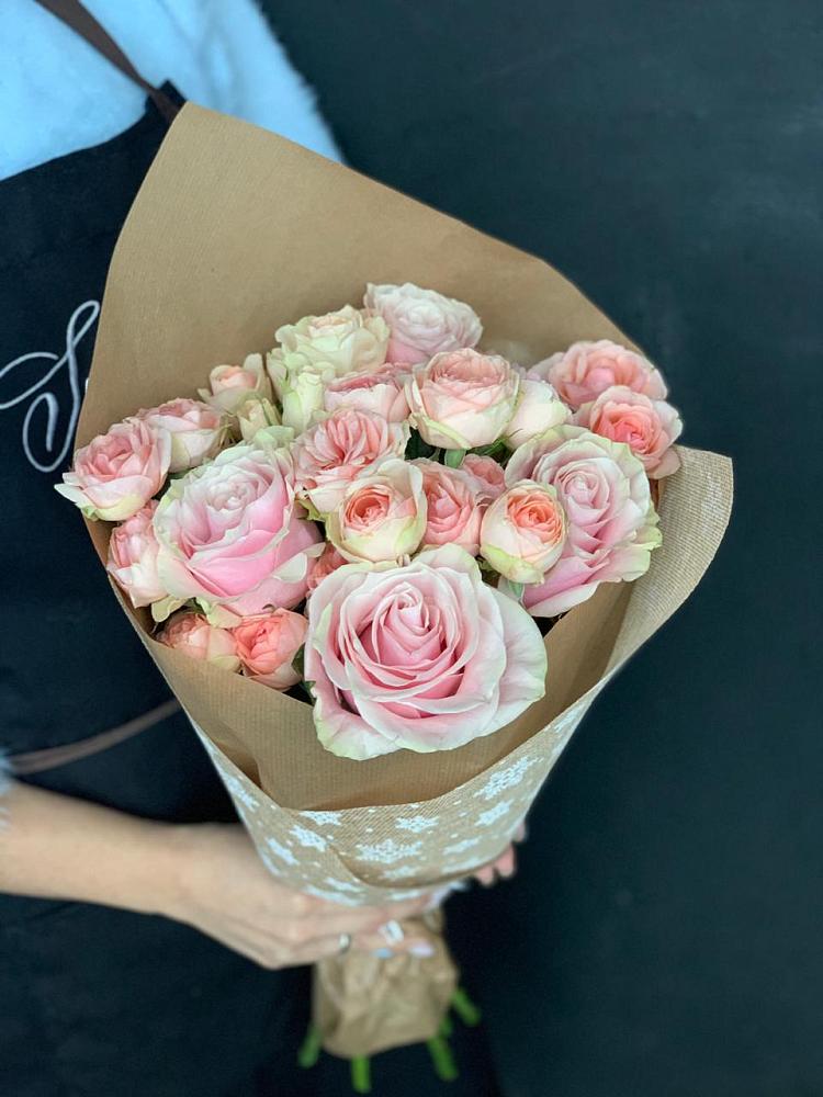 Букет цветов из: Хризантемы и Розы в Пшизове