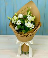 Букет цветов из:  Хризантемы и Лизиантусы #REPLACE_PRED# Пшизове