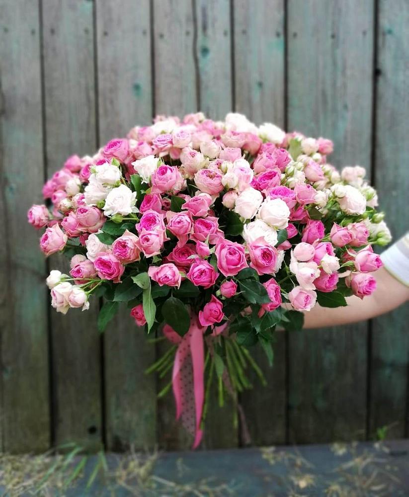 Букет Розовые кустовые розы Натали и Лав Лидия в Пшизове