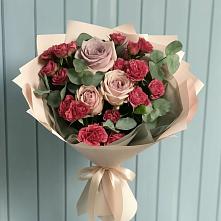 Букет цветов из:  Гвоздики и Розы в Пшизове