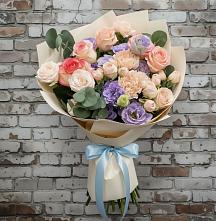 Букет цветов из:  Розы, Лизиантусы и Гвоздики в Пшизове