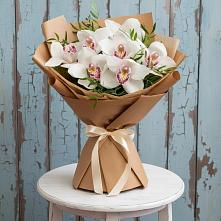 Букет цветов из:  Орхидеи и Розы #REPLACE_PRED# Пшизове